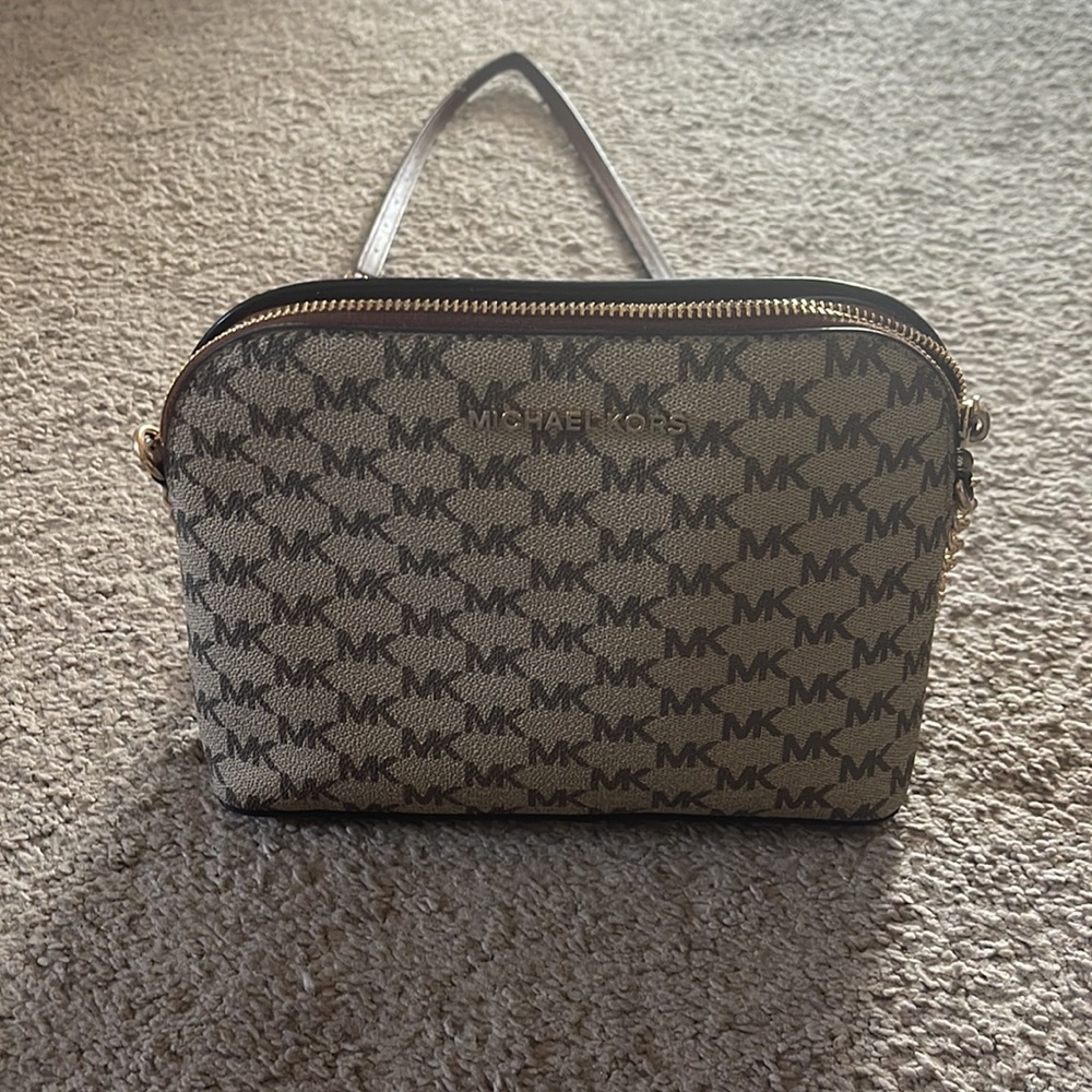 NWT Michael Kors Crossbody bag